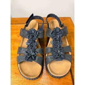 Clarks Collection Arla Glitz Navy Blue Floral Wedge Sandals Womens 10 Wide 10W
